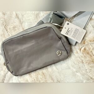 NWT Lululemon 1L belt bag